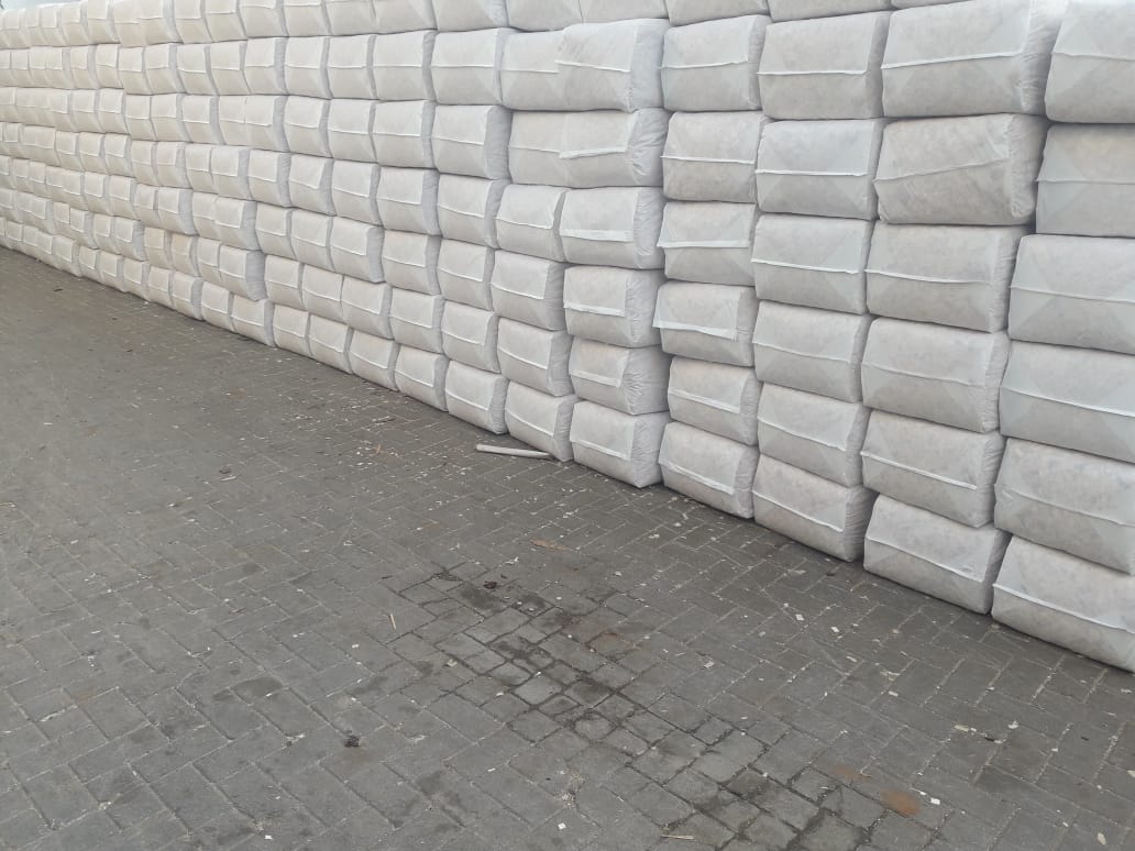 Pine Flakes or Shavings "Horse Bedding" 14KG