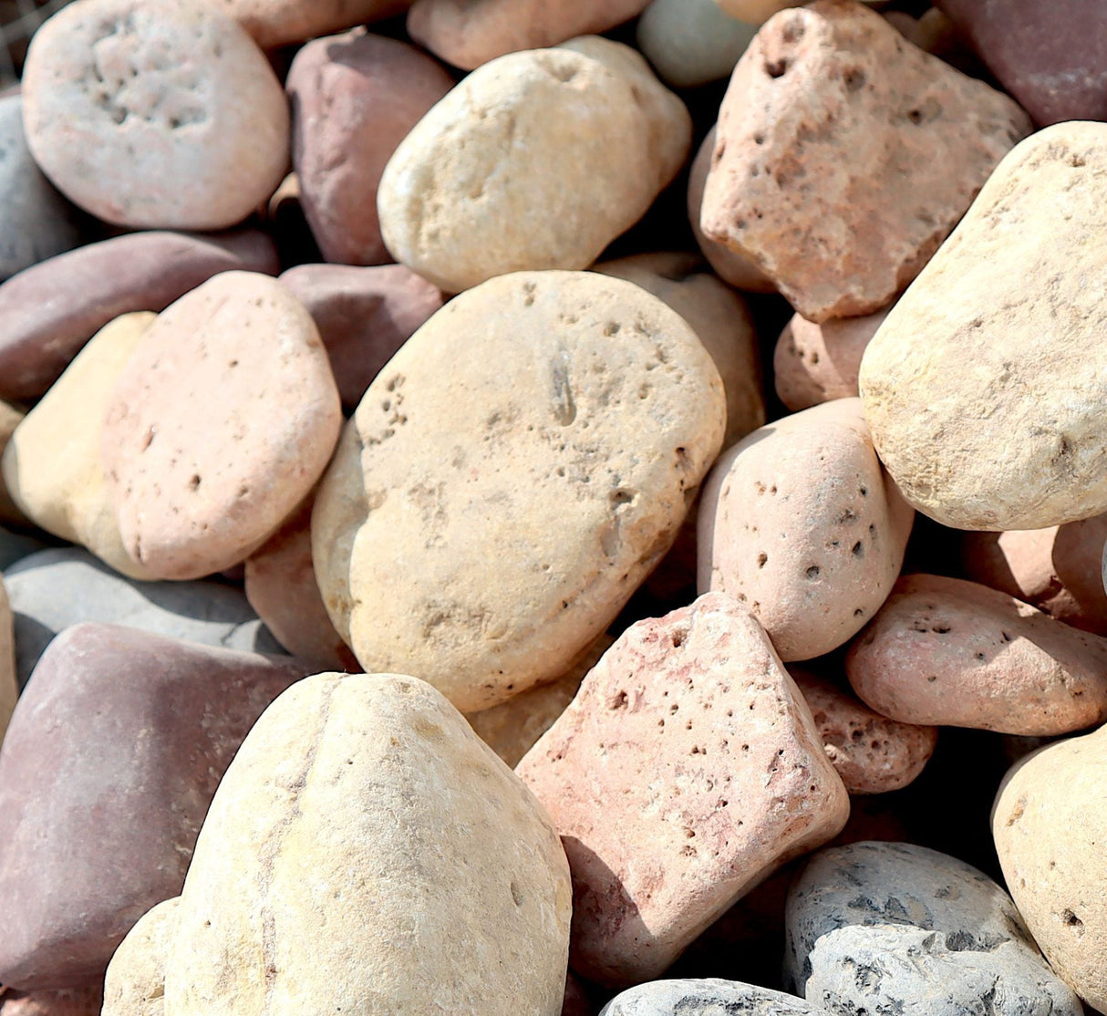 Mix Colour River stone "Natural Garden Material"
